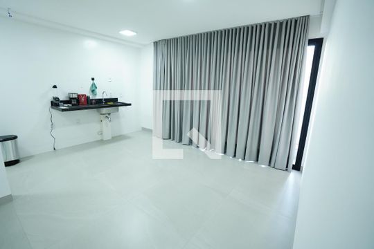 Apartamento à venda com 2 quartos, 66m² em Setor Bueno, Goiânia