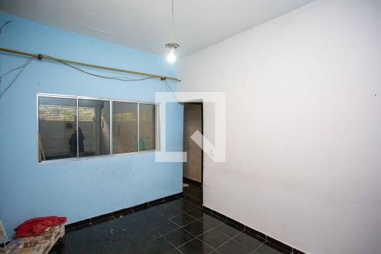 Quarto de casa para alugar com 1 quarto, 25m² em Casa Grande, Diadema