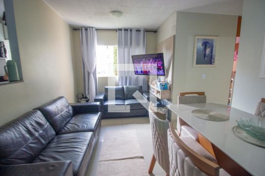 Apartamento à venda com 3 quartos, 61m² em Riacho Fundo Ii, Brasília