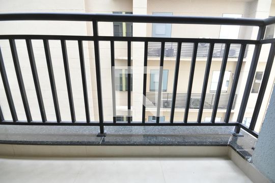 Sacada da Sala/Cozinha de kitnet/studio para alugar com 1 quarto, 28m² em Vila Gustavo, São Paulo