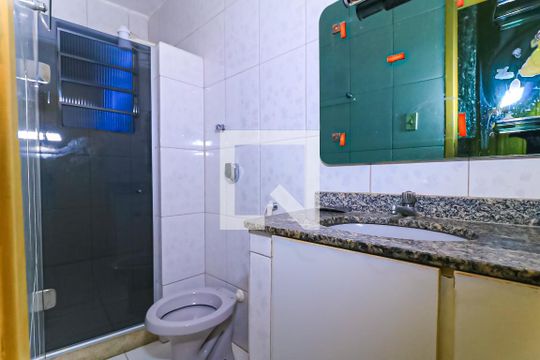 Banheiro da Suíte de casa para alugar com 2 quartos, 80m² em Méier, Rio de Janeiro