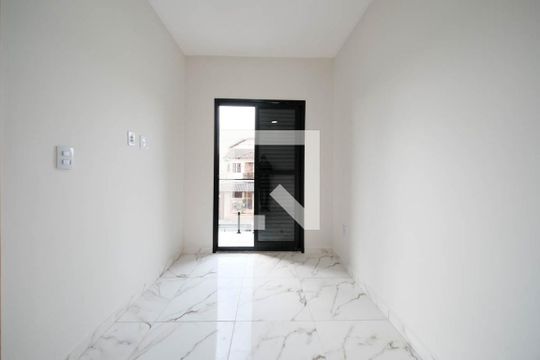 Casa à venda com 3 quartos, 80m² em Vila Paranagua, São Paulo