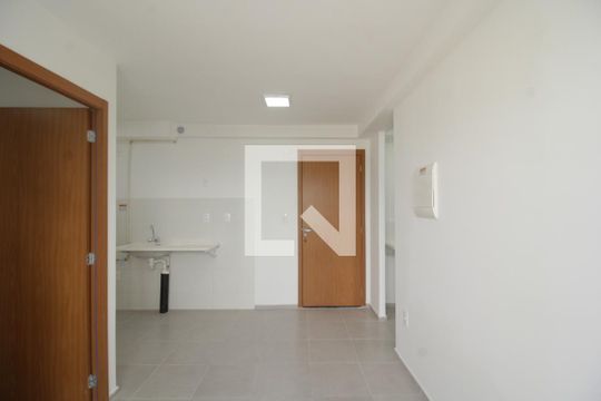 Sala de apartamento para alugar com 2 quartos, 38m² em Lapa de Baixo, São Paulo