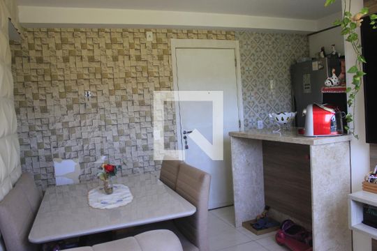 Sala de apartamento à venda com 2 quartos, 44m² em Jardim Las Vegas, Guarulhos