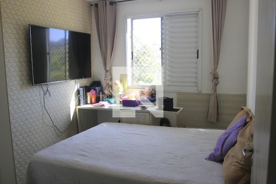 Quarto 1 de apartamento à venda com 2 quartos, 44m² em Jardim Las Vegas, Guarulhos