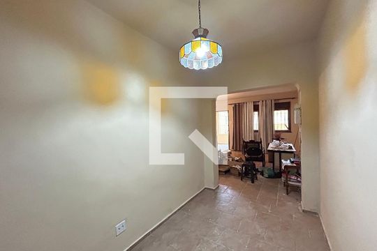 Sala de casa para alugar com 2 quartos, 500m² em Piedade, Rio de Janeiro