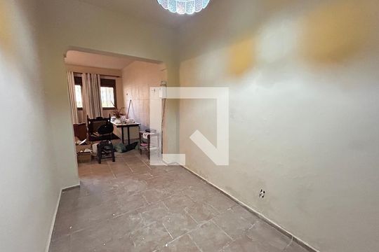 Sala de casa para alugar com 2 quartos, 500m² em Piedade, Rio de Janeiro