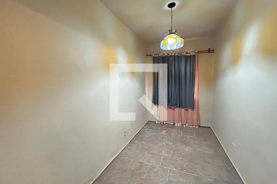 Sala de casa para alugar com 2 quartos, 500m² em Piedade, Rio de Janeiro