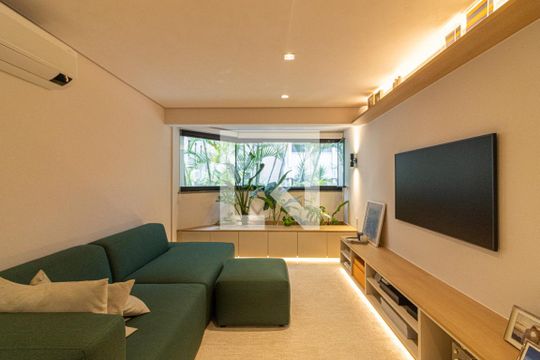 Sala de apartamento à venda com 3 quartos, 94m² em Vila Olímpia, São Paulo