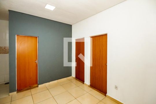 Casa à venda com 2 quartos, 60m² em Conjunto California, Belo Horizonte