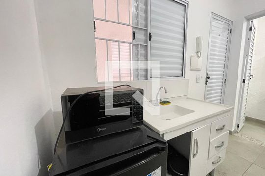 Kitnet de kitnet/studio para alugar com 1 quarto, 10m² em Rio Pequeno, São Paulo