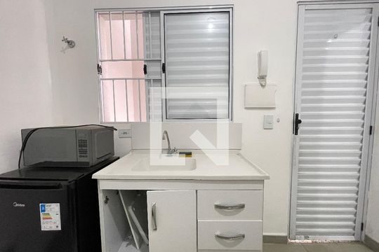 Kitnet de kitnet/studio para alugar com 1 quarto, 10m² em Rio Pequeno, São Paulo