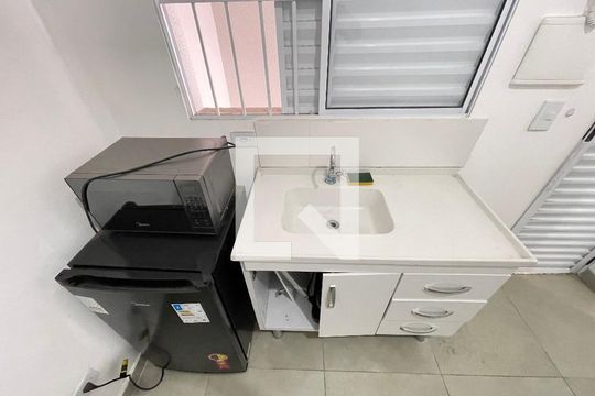 Kitnet de kitnet/studio para alugar com 1 quarto, 10m² em Rio Pequeno, São Paulo