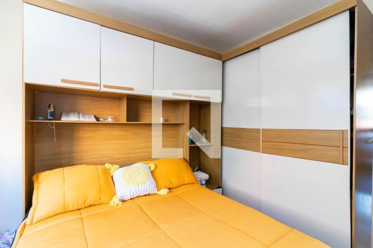Suíte 1 de casa à venda com 2 quartos, 70m² em Jardim Peri, São Paulo