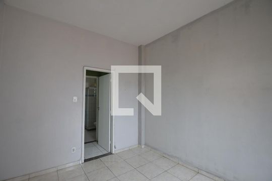 Quarto 1 de apartamento para alugar com 2 quartos, 50m² em Vaz Lobo, Rio de Janeiro