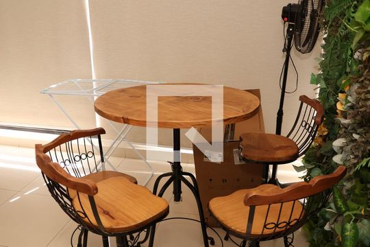 sala  de apartamento à venda com 2 quartos, 60m² em São Francisco , Goiânia