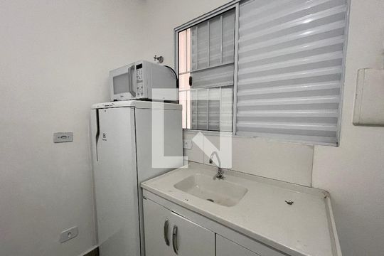 Kitnet de kitnet/studio para alugar com 1 quarto, 10m² em Rio Pequeno, São Paulo