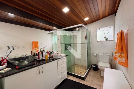 Suíte 1 - Banheiro de casa de condomínio para alugar com 4 quartos, 145m² em Recreio dos Bandeirantes, Rio de Janeiro