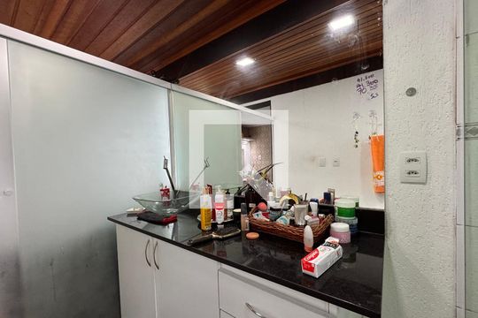 Suíte 1 - Banheiro de casa de condomínio para alugar com 4 quartos, 145m² em Recreio dos Bandeirantes, Rio de Janeiro