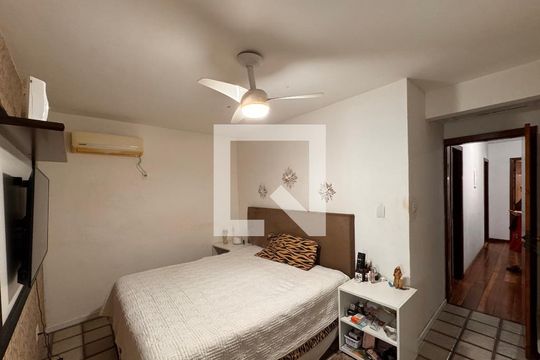 Suíte 1 de casa de condomínio para alugar com 4 quartos, 145m² em Recreio dos Bandeirantes, Rio de Janeiro