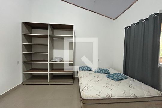 Quarto de apartamento para alugar com 2 quartos, 150m² em Lagoa da Conceição, Florianópolis
