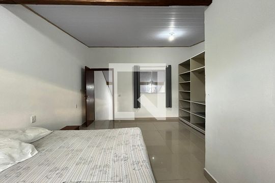 Suíte 2 de casa de condomínio para alugar com 2 quartos, 150m² em Lagoa da Conceição, Florianópolis