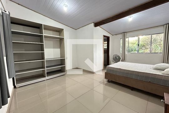 Suíte 2 de casa de condomínio para alugar com 2 quartos, 150m² em Lagoa da Conceição, Florianópolis
