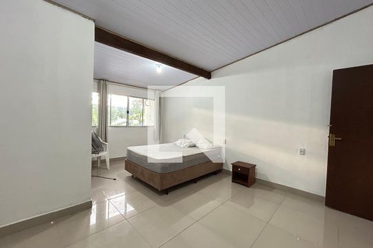 Suíte 2 de casa de condomínio para alugar com 2 quartos, 148m² em Lagoa da Conceição, Florianópolis