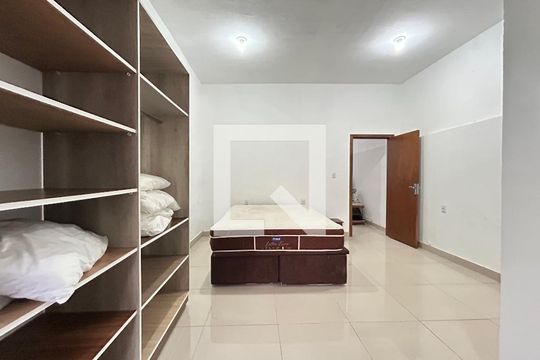 Suíte 1 de casa de condomínio para alugar com 2 quartos, 148m² em Lagoa da Conceição, Florianópolis