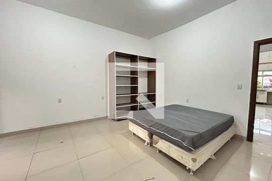 Suíte de apartamento para alugar com 2 quartos, 150m² em Lagoa da Conceição, Florianópolis