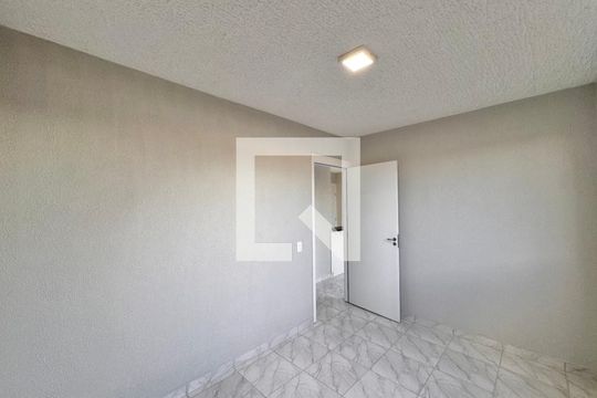 Quarto de apartamento à venda com 2 quartos, 43m² em Vargem Pequena, Rio de Janeiro