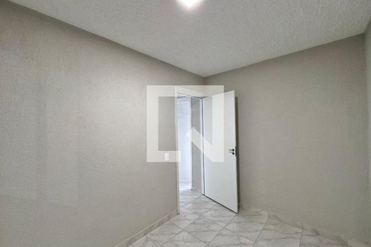 Quarto 2 de apartamento à venda com 2 quartos, 43m² em Vargem Pequena, Rio de Janeiro