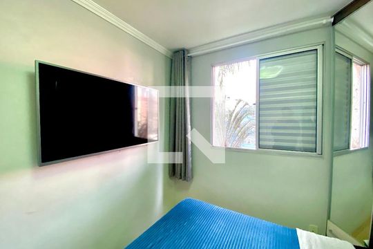 Quarto 1 de apartamento para alugar com 2 quartos, 45m² em Centro, Guarulhos