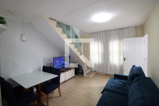 Sala de casa de condomínio à venda com 2 quartos, 67m² em Itaquera, São Paulo