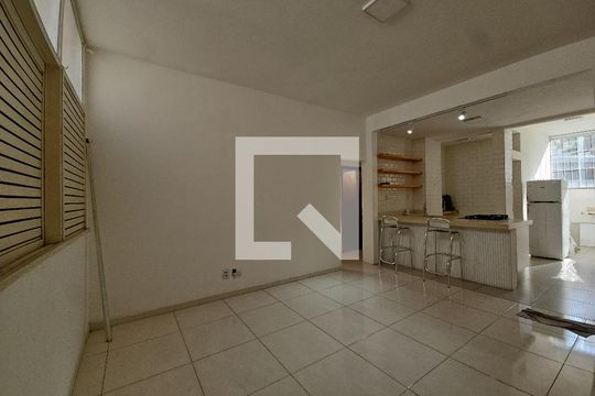 Sala de apartamento para alugar com 2 quartos, 96m² em Graça, Salvador