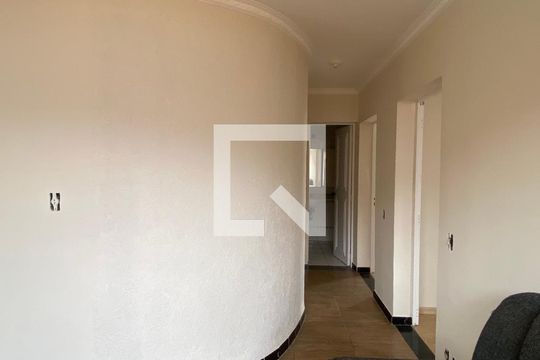 Sala de apartamento para alugar com 2 quartos, 65m² em Vila Osasco, Osasco