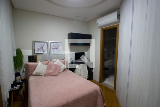 Casa de Condomínio à venda com 4 quartos, 250m² em Colônia Agrícola Samambaia, Brasília