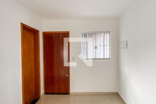 Sala de apartamento para alugar com 2 quartos, 40m² em Vila Santa Teresa (zona Leste), São Paulo