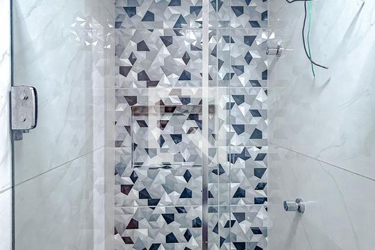 Banheiro de apartamento à venda com 1 quarto, 32m² em Penha de França, São Paulo