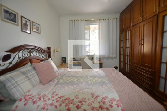 Quarto 1 Suite de casa à venda com 3 quartos, 272m² em Vila Valqueire, Rio de Janeiro