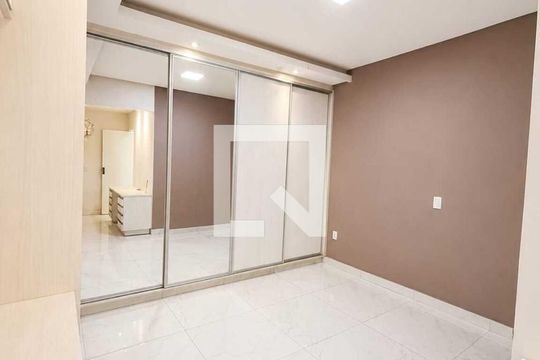 Quarto de casa à venda com 3 quartos, 220m² em Parque Atheneu, Goiânia