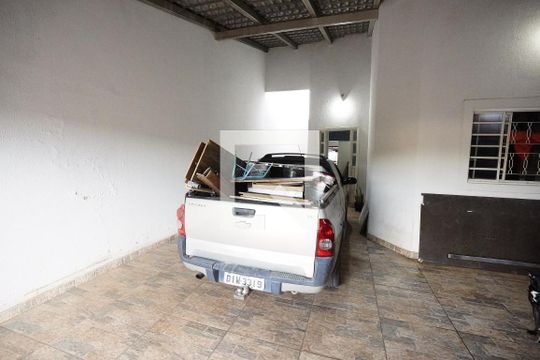 Casa à venda com 6 quartos, 300m² em Residencial Vereda dos Buritis, Goiânia