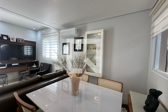 Sala de casa de condomínio à venda com 2 quartos, 57m² em Chácaras São Luís, Barueri