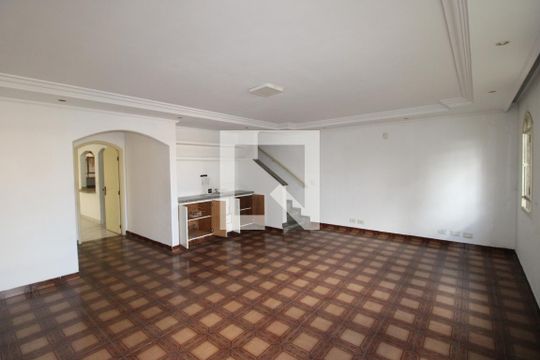 Sala de casa à venda com 4 quartos, 301m² em Cidade Líder, São Paulo