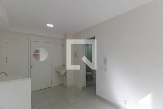 Apartamento para alugar com 2 quartos, 32m² em Vila Ema, São Paulo