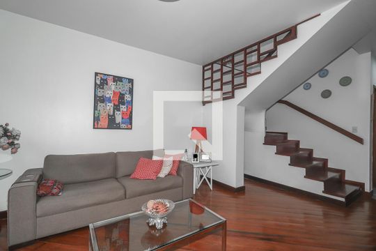 Sala de casa à venda com 3 quartos, 230m² em Vila Ipiranga, Porto Alegre