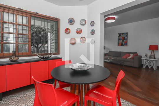 Sala de Jantar de casa à venda com 3 quartos, 230m² em Vila Ipiranga, Porto Alegre