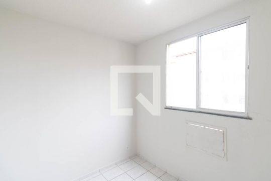 Quarto 2 de apartamento para alugar com 2 quartos, 57m² em Paciência, Rio de Janeiro