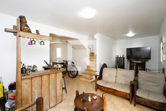 Sala de casa à venda com 4 quartos, 360m² em Álvaro Camargos, Belo Horizonte