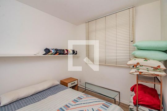 Quarto 1 de apartamento para alugar com 2 quartos, 48m² em Morro Santana, Porto Alegre